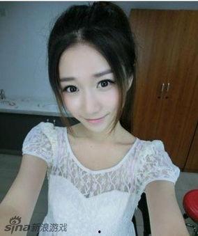 游戏美女主播的,游戏世界中的魅力女神